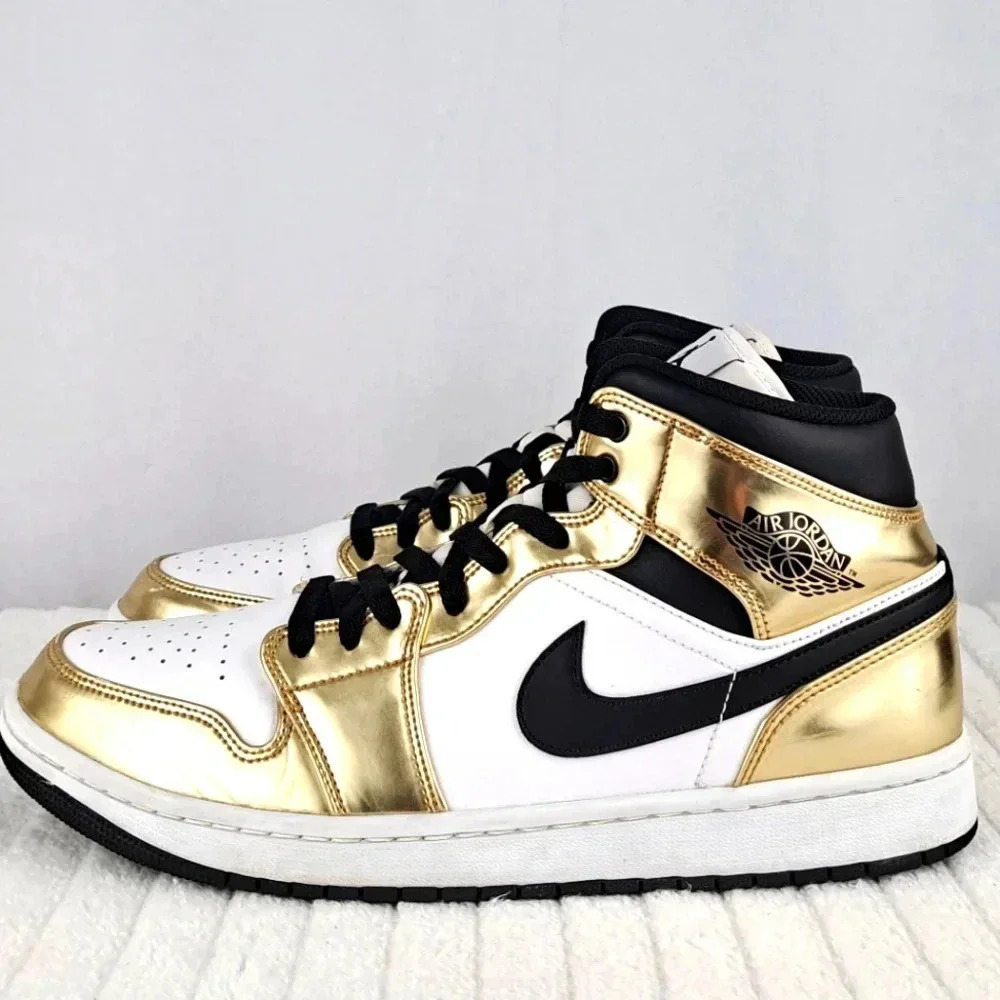 Jordan 1 Mid Men's Metallic Gold, White, Black sz 11